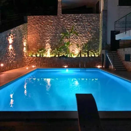 Vfh Flavia -tre Piscine Santa Flavia
